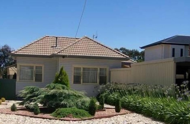 CURNOWS BENDIGO RENTAL