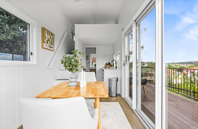 Cute 1-Bed Tiny House with Garden in Nature