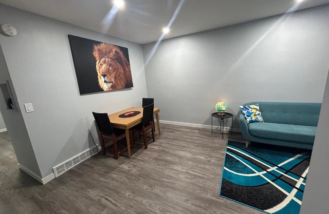 Cute Highland Park(Upper-A-Unit)