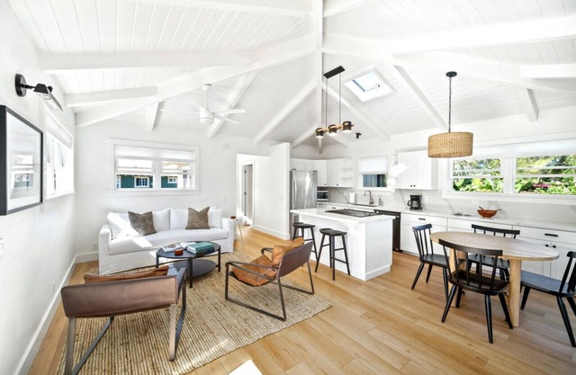 Cycle or Walk to Hanalei Bay