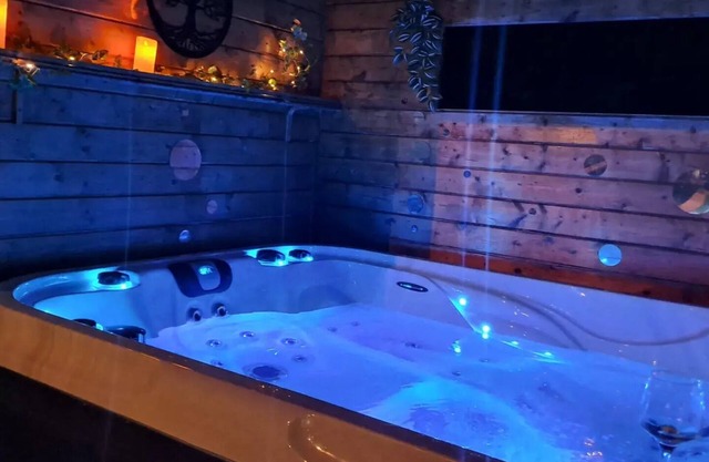 Dôme L'ephémère vu Ciel et Piscine/jacuzzi Privatif