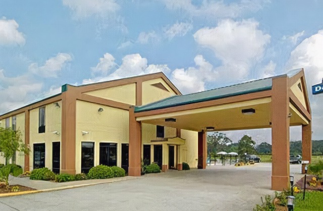 Days Inn by Wyndham Rayne
