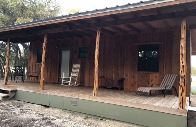 Deer Run Cabin, Utopia TX