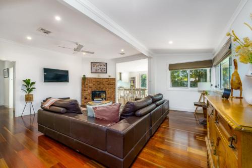 Delightful 3BR Escape 9 mins to War Memorial - Hosted by Canstay
