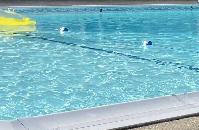 Dennis Village Stay America's Scenic Rt 6A Mayflower Beach & Apres Poolside