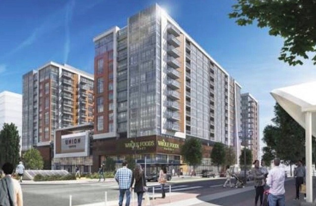 Denver 1BR Apt with Amazing balcony views pool, jacuzzi and fitness center