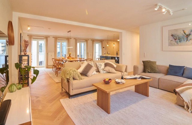 Designer 2 BR Home with Private Balcony