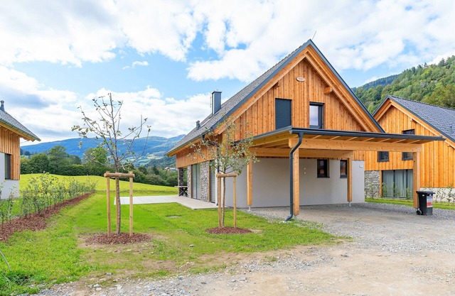 Detached luxury chalet