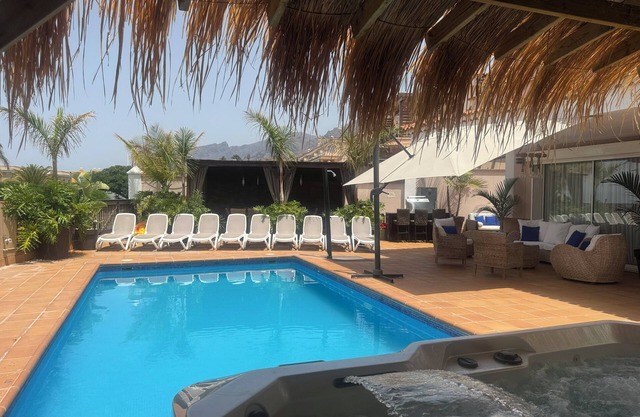 Detached Villa with Private Pool, close to all amenities and a blue flag beach