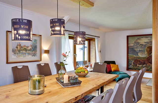 DIE LANDHAUSVILLA a multi-generational house with 480 square meters of living space and a large garden