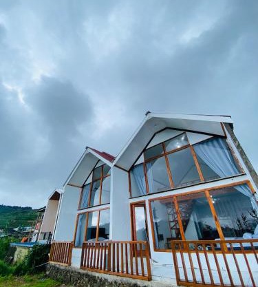 Dieng cabin atas awan