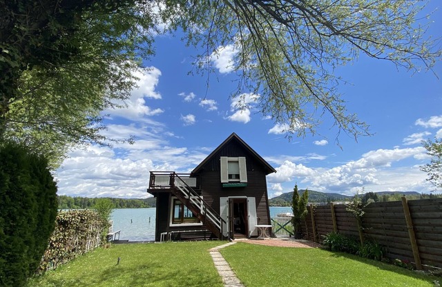 Dietrichsteinerhof Apartments & Rooms