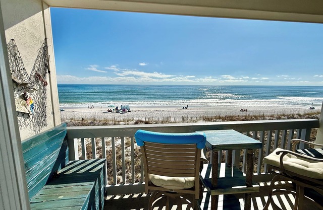 Direct Gulf-Front. 200+ ★ Reviews “Seas the Day” 2BR/2BA – Villas on the Gulf