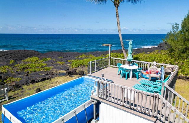 ☀️🐋 Direct Ocean front ~The Views! Pool, AC all rooms- spacious! Wow!