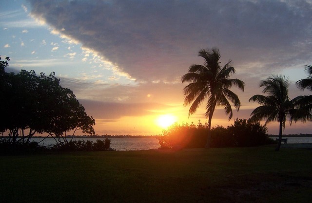 Direct Oceanfront Cottage-Sunrise View- #2,