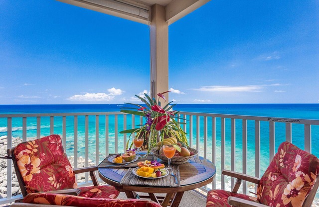 Direct oceanfront with A/C in all rooms