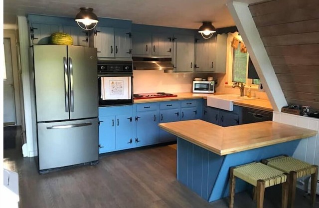 Direct Waterfront, Year-Round, A-Frame Cabin