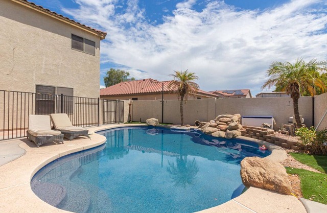 Discover Arizona's Hidden Gem: Your Ultimate Desert Retreat Awaits!