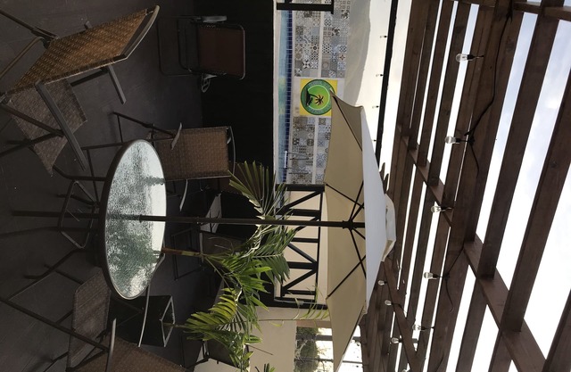 Divine 1 Bedroom Apt with Pool, Pergola, Cabana, AC E10