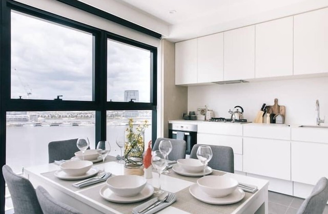 Docklands Apartment w Parking MARVEL STADIUM