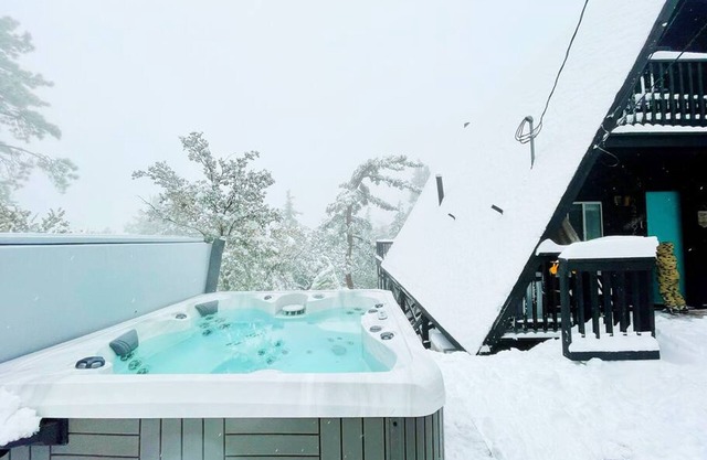Dog Friendly A-frame Hot Tub Nature Views