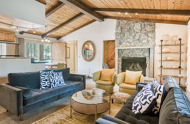 Dog-friendly home with high-speed WiFi, mountain view & wood-burning fireplace