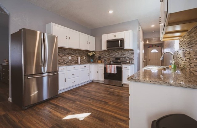 Dog Friendly Home Close to San Antonio Downtown