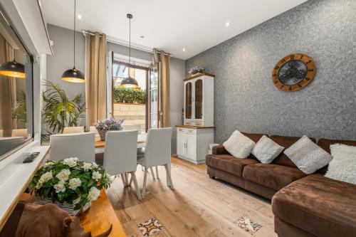 Dolce Vita Spa & Terrace Suite by C&G