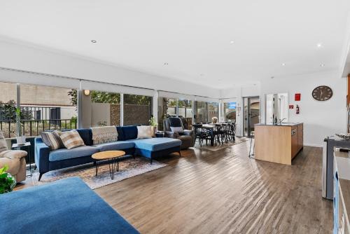 Dolphin Harbour Haven-family Friendly-canal Front