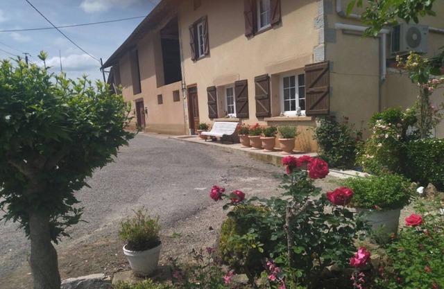 DOMAINE DE LOLI Charming house