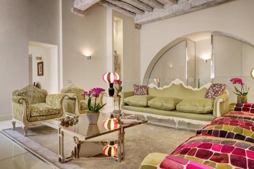 Domus Domitia Luxury Living
