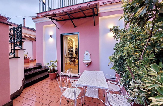 Domus Monamì- Dreams & Terrace in Trastevere