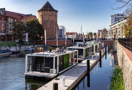 Domy Na Wodzie - La Mare Motlava Houseboats by Downtown Apartments