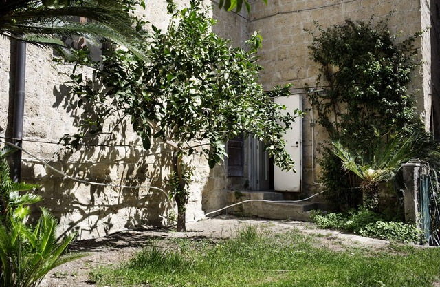 Donn'Anna Studio - Elegant Home by ItalianHost