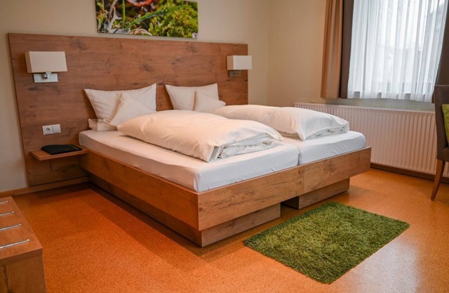 Doppelzimmer Eifel-land Dusche/wc - Eifelhotel Fuchs