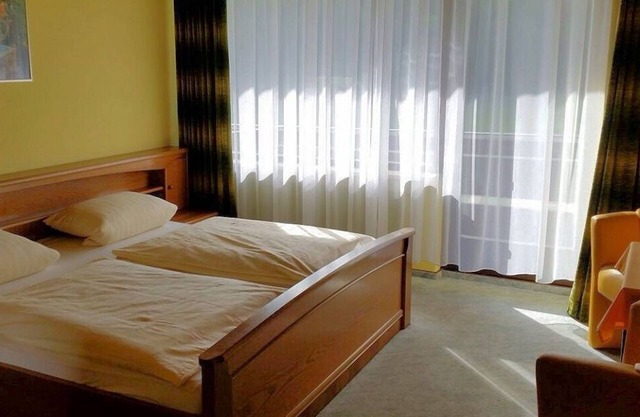 Doppelzimmer Nr. 25 - Waldpension Rabeneck