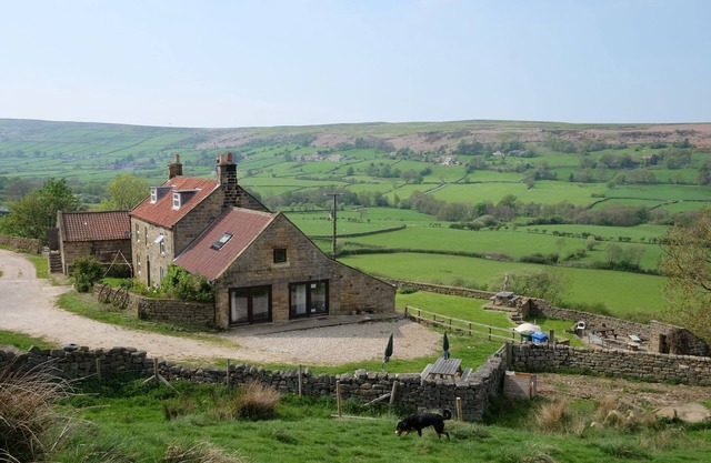 Dorm cottage for walkers/cyclists in North York Moors close to Whitby & coast