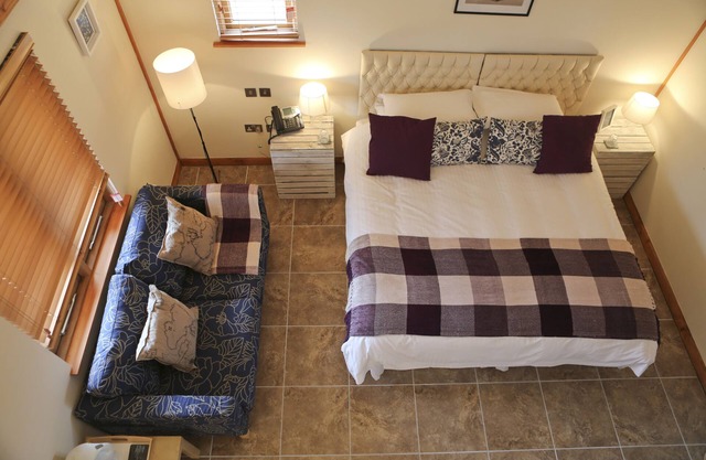 Double or Twin-Superior-Ensuite-Orchard Room (Dbl/Tw)