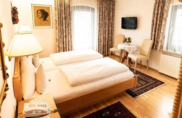 Double Room Comfort B - Short Stay - Hotel Helga