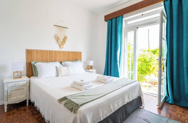 Double Room with Garden View and Balcony(Tangerine) - 2