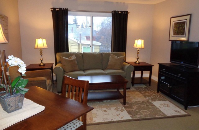 Downtown Anchorage Furnished One Bedroom Apartment