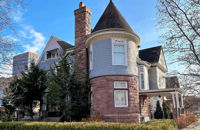 Downtown Mansion near Notre Dame