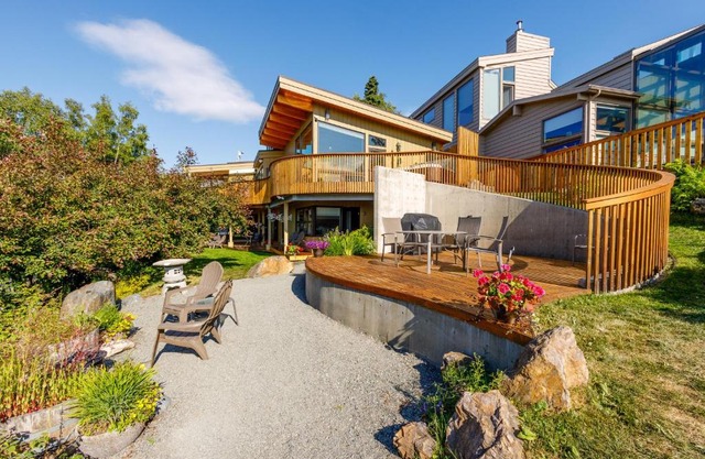 Downtown Oceanview Luxury Home