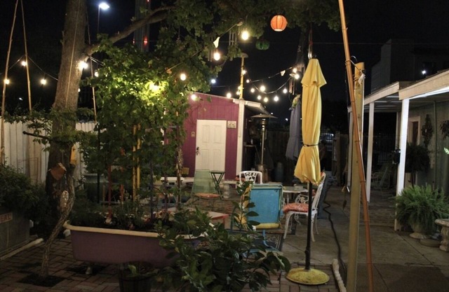 Downtown & Southtown leisure district, trendy cafe's, restaurants, bar's