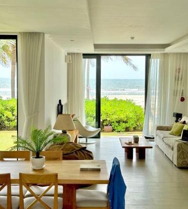 Dreamers House Vung Tau - a beachfront villa