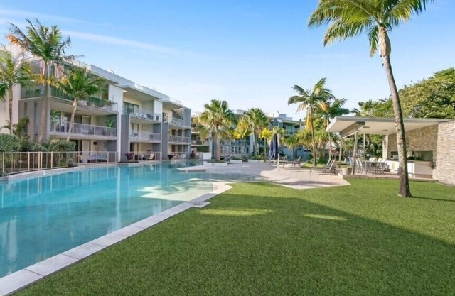 Drift at Casuarina - Pool View with Roof Top - 31