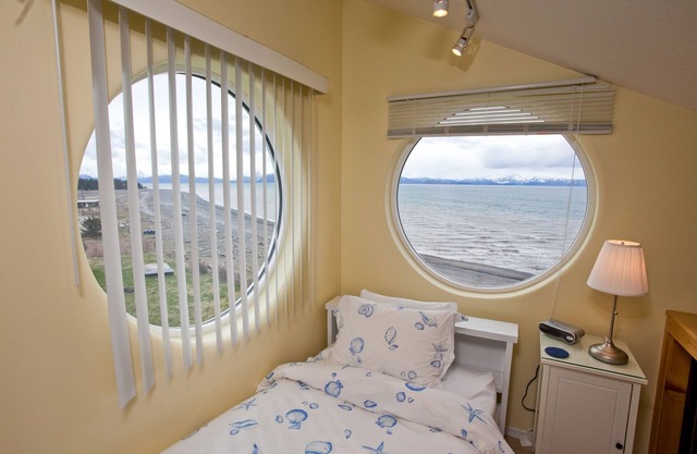 Driftwood Inn and Seaside Lodges