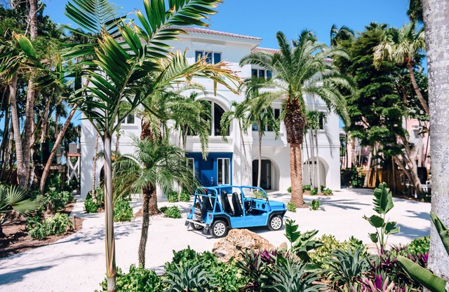 Drip Castle Estates Captiva Island - 20 Bedroom Estate Rentals for Large Groups!