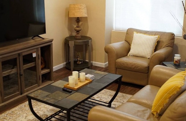Duke D · Delightful Homestay Found in Midtown Tucson