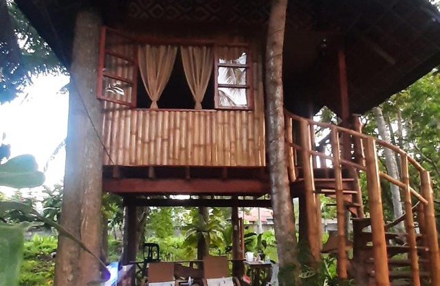 Dumaguete Oasis Treehouse, near airport and mall
